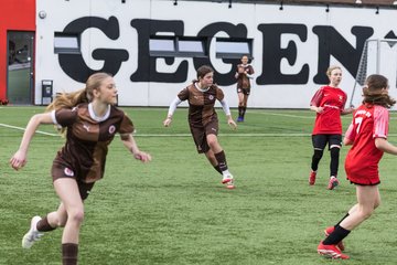 Bild 193 - wBJ FC St. Pauli - Walddoerfer SV : Ergebnis: 3:4